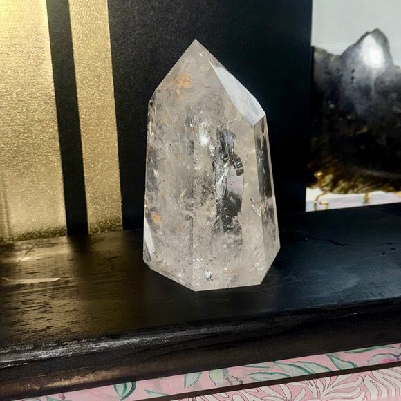 Premier Brazilian Clear Quartz Tower with Rainbows & Inclusions 781 g - Picture 1 of 7